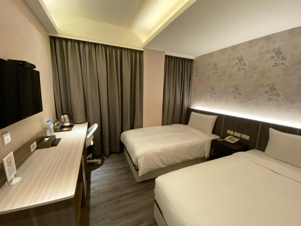 Chair Man Hotel Тайбэй Экстерьер фото