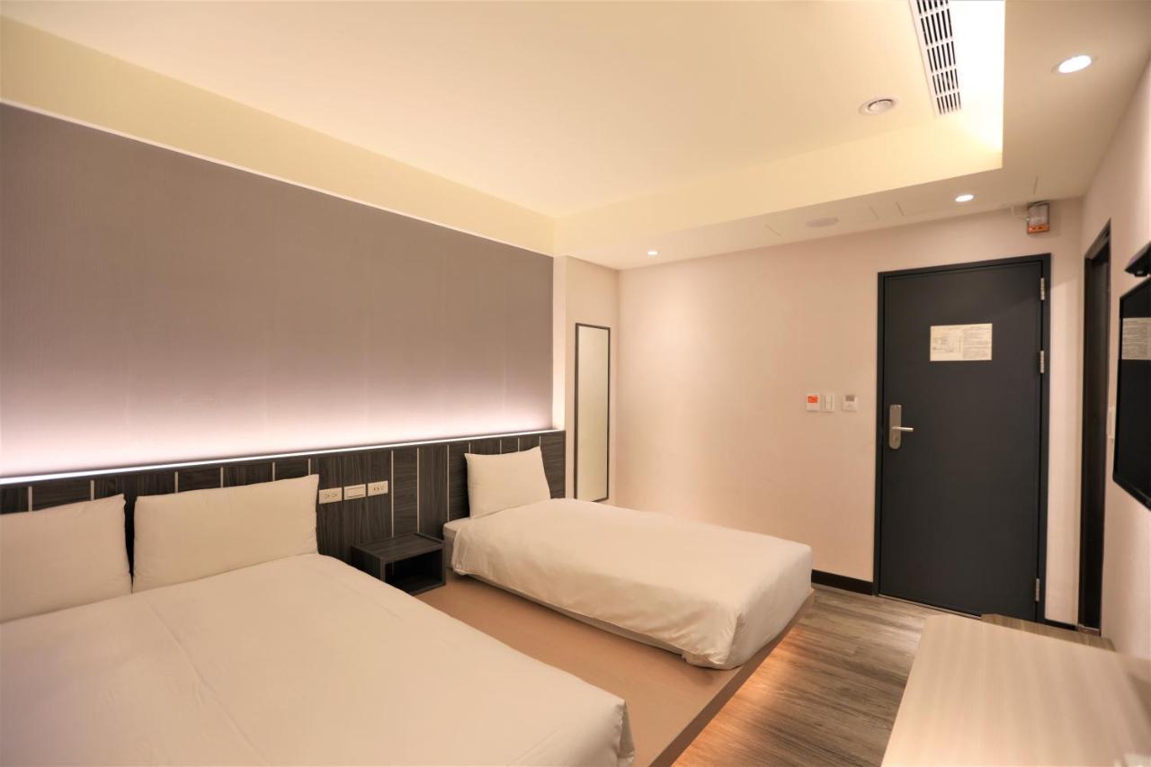 Chair Man Hotel Тайбэй Экстерьер фото