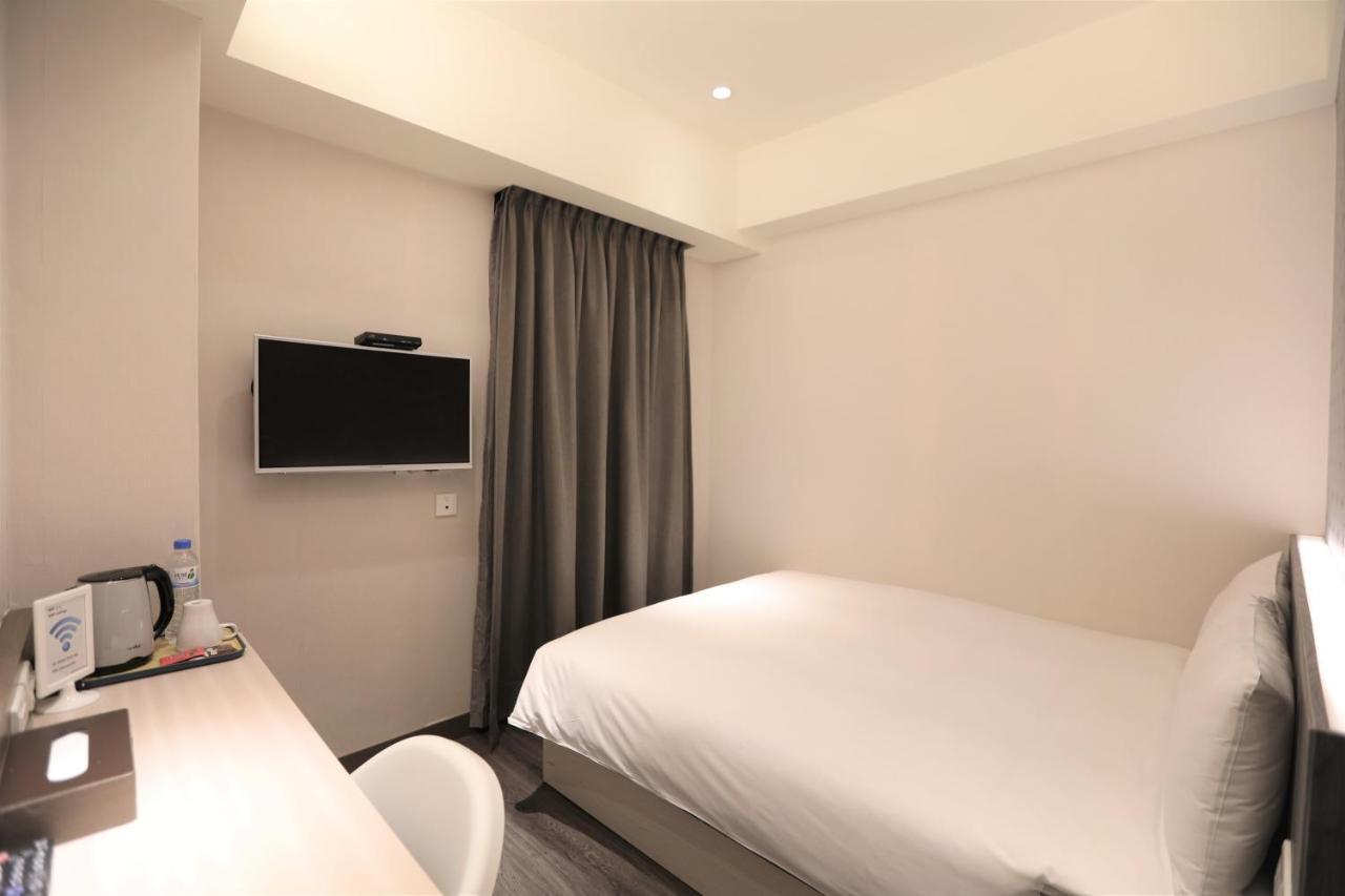Chair Man Hotel Тайбэй Экстерьер фото