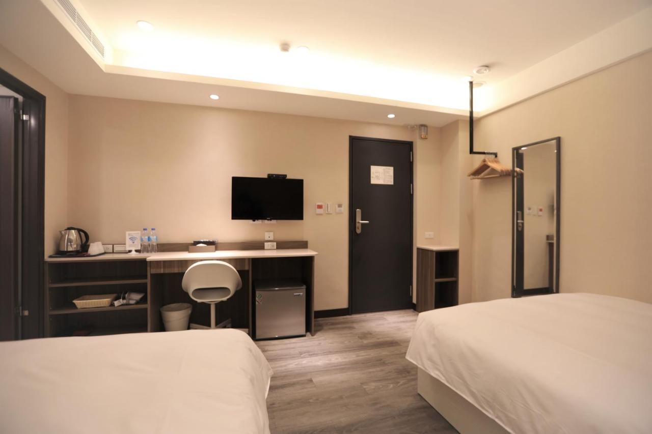 Chair Man Hotel Тайбэй Экстерьер фото