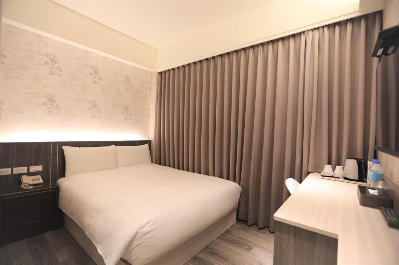 Chair Man Hotel Тайбэй Экстерьер фото